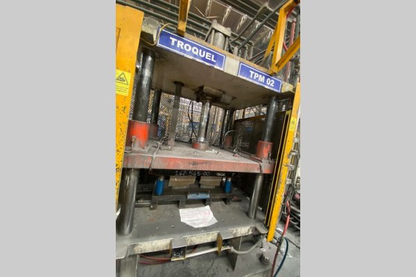 Detailed Pictures of HPM Cold Chamber Die Casting Machine DCMP-5623 Detailed Pictures of HPM Cold Chamber Die Casting Machine DCMP-5623