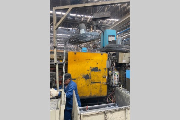 Picture of HPM II-600-A Horizontal Cold Chamber Aluminum High Pressure Die Casting Machine For_Sale DCMP-5623 Picture of HPM Model II-600-A Cold Chamber Die Casting Machine For_Sale DCM-5623