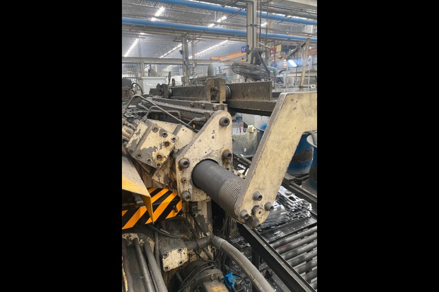 Detailed Pictures of HPM Cold Chamber Die Casting Machine DCMP-5623 Detailed Pictures of HPM Cold Chamber Die Casting Machine DCMP-5623