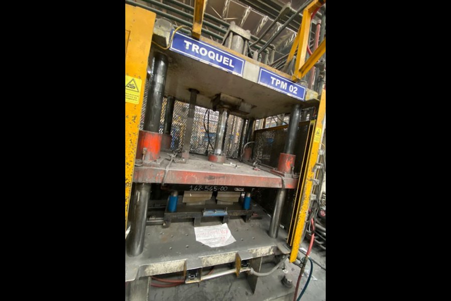 Detailed Pictures of HPM Cold Chamber Die Casting Machine DCMP-5623 Detailed Pictures of HPM Cold Chamber Die Casting Machine DCMP-5623