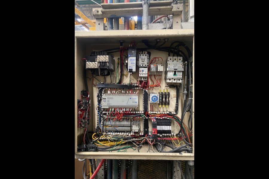 Detailed Pictures of HPM Cold Chamber Die Casting Machine DCMP-5623 Detailed Pictures of HPM Cold Chamber Die Casting Machine DCMP-5623