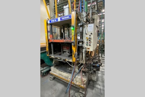 Detailed Pictures of HPM Cold Chamber Die Casting Machine DCMP-5624 Detailed Pictures of HPM Cold Chamber Die Casting Machine DCMP-5624