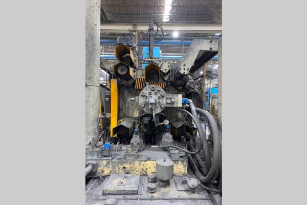 Detailed Pictures of HPM Cold Chamber Die Casting Machine DCMP-5624 Detailed Pictures of HPM Cold Chamber Die Casting Machine DCMP-5624