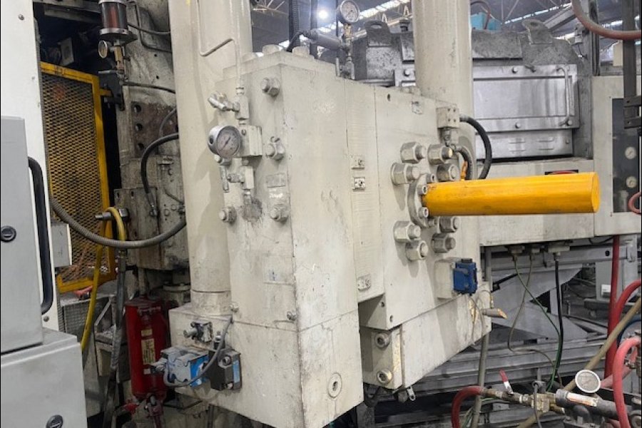 Detailed Pictures of HPM Cold Chamber Die Casting Machine DCMP-5624 Detailed Pictures of HPM Cold Chamber Die Casting Machine DCMP-5624