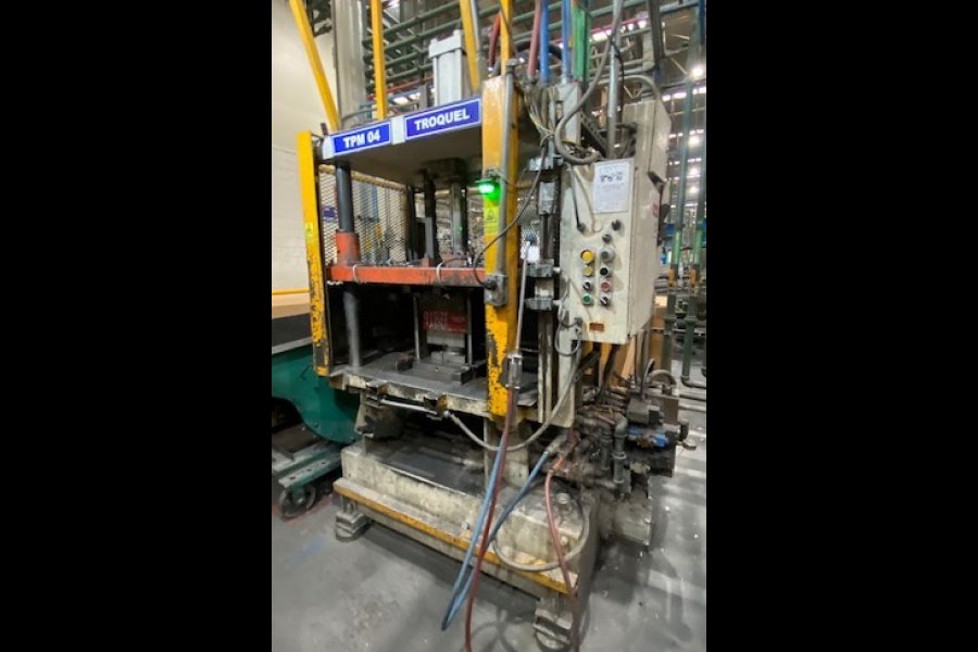 Detailed Pictures of HPM Cold Chamber Die Casting Machine DCMP-5624 Detailed Pictures of HPM Cold Chamber Die Casting Machine DCMP-5624