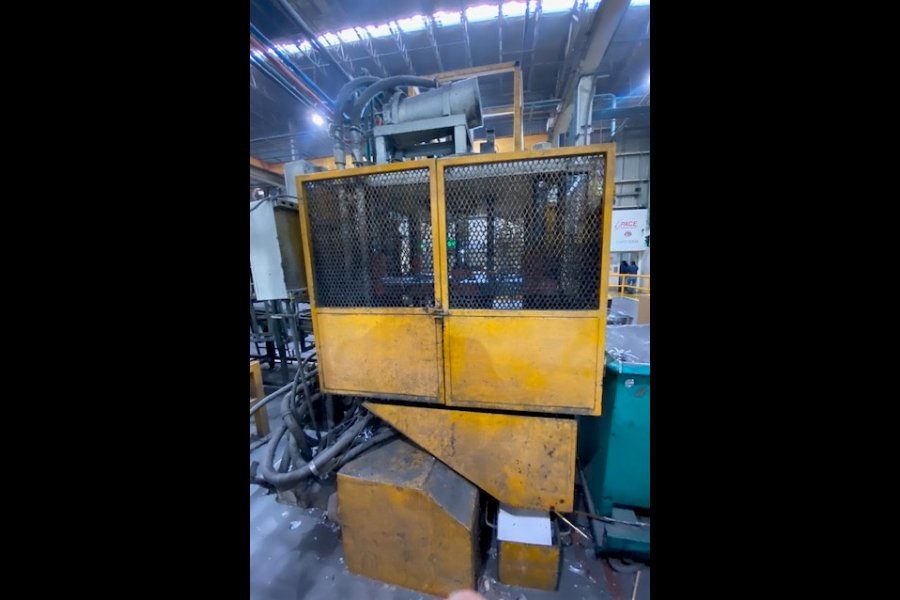 Detailed Pictures of HPM Cold Chamber Die Casting Machine DCMP-5624 Detailed Pictures of HPM Cold Chamber Die Casting Machine DCMP-5624