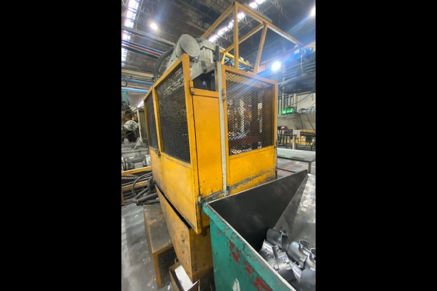 Detailed Pictures of HPM Cold Chamber Die Casting Machine DCMP-5624 Detailed Pictures of HPM Cold Chamber Die Casting Machine DCMP-5624