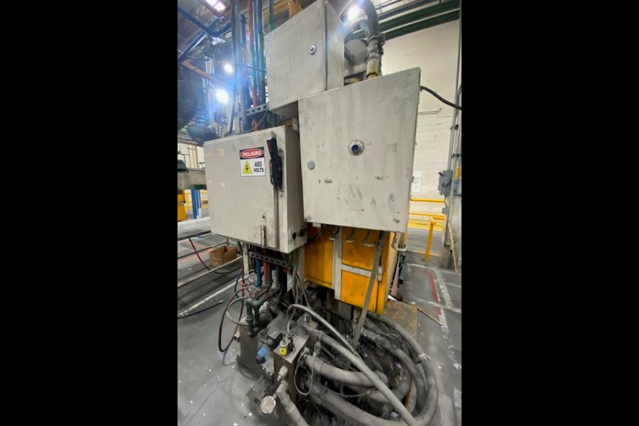 Detailed Pictures of HPM Cold Chamber Die Casting Machine DCMP-5624 Detailed Pictures of HPM Cold Chamber Die Casting Machine DCMP-5624