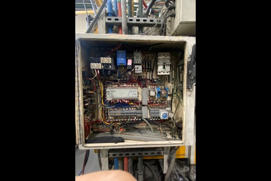 Detailed Pictures of HPM Cold Chamber Die Casting Machine DCMP-5624 Detailed Pictures of HPM Cold Chamber Die Casting Machine DCMP-5624