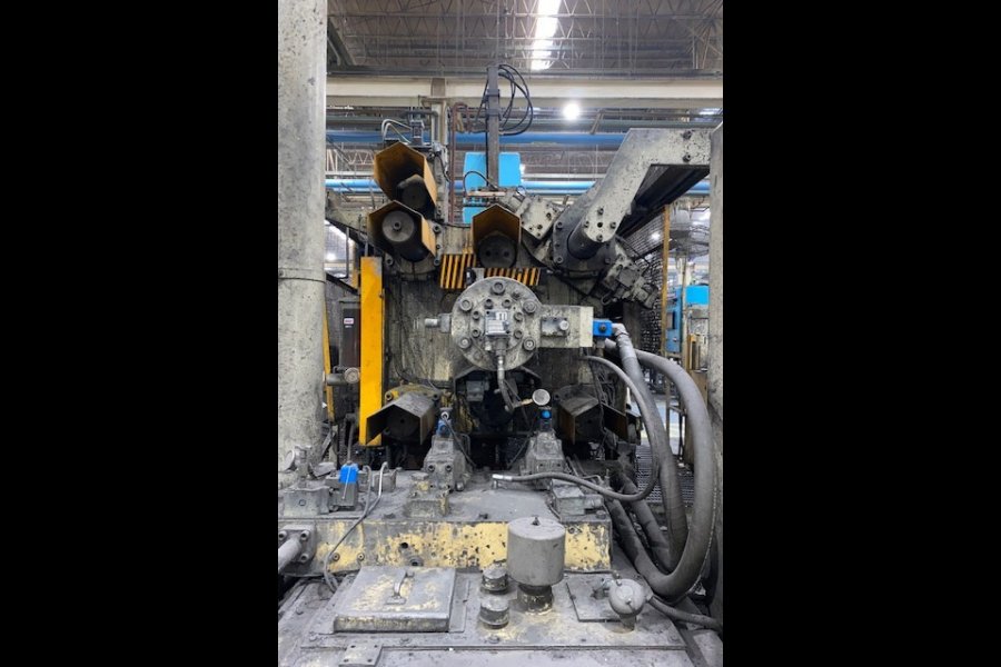 Detailed Pictures of HPM Cold Chamber Die Casting Machine DCMP-5624 Detailed Pictures of HPM Cold Chamber Die Casting Machine DCMP-5624