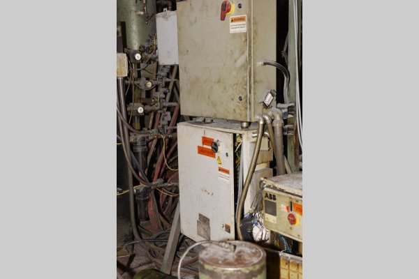 Detailed Pictures of Prince Cold Chamber Die Casting Machine DCMP-5629 Detailed Pictures of Prince Cold Chamber Die Casting Machine DCMP-5629