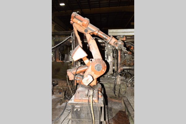 Detailed Pictures of Prince Cold Chamber Die Casting Machine DCMP-5629 Detailed Pictures of Prince Cold Chamber Die Casting Machine DCMP-5629