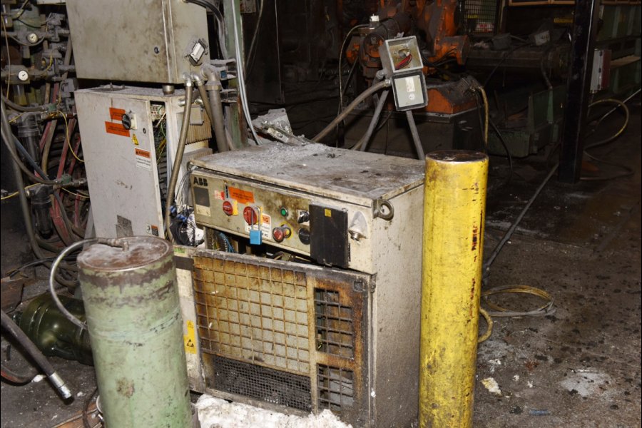 Detailed Pictures of Prince Cold Chamber Die Casting Machine DCMP-5629 Detailed Pictures of Prince Cold Chamber Die Casting Machine DCMP-5629