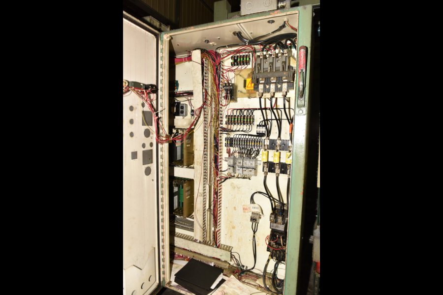 Detailed Pictures of Prince Cold Chamber Die Casting Machine DCMP-5630 Detailed Pictures of Prince Cold Chamber Die Casting Machine DCMP-5630