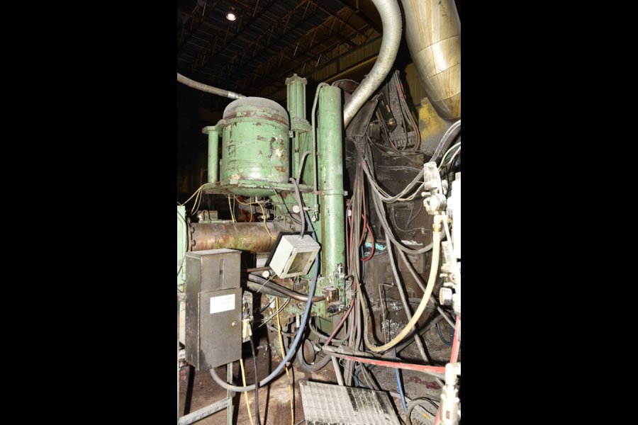 Detailed Pictures of Prince Cold Chamber Die Casting Machine DCMP-5630 Detailed Pictures of Prince Cold Chamber Die Casting Machine DCMP-5630