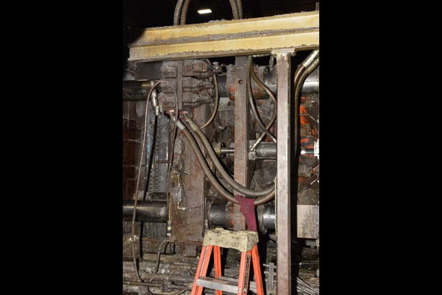 Detailed Pictures of Prince Cold Chamber Die Casting Machine DCMP-5630 Detailed Pictures of Prince Cold Chamber Die Casting Machine DCMP-5630