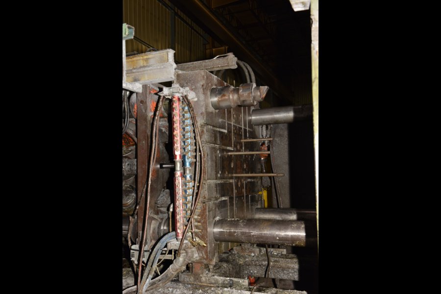 Detailed Pictures of Prince Cold Chamber Die Casting Machine DCMP-5630 Detailed Pictures of Prince Cold Chamber Die Casting Machine DCMP-5630