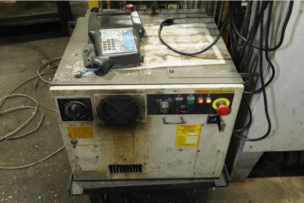 Detailed Pictures of HPM Cold Chamber Die Casting Machine DCMP-5638 Detailed Pictures of HPM Cold Chamber Die Casting Machine DCMP-5638