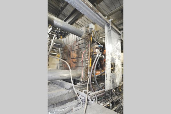 Detailed Pictures of HPM Cold Chamber Die Casting Machine DCMP-5638 Detailed Pictures of HPM Cold Chamber Die Casting Machine DCMP-5638