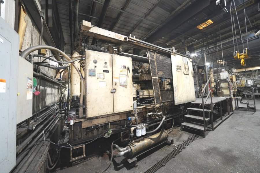 Detailed Pictures of HPM Cold Chamber Die Casting Machine DCMP-5638 Detailed Pictures of HPM Cold Chamber Die Casting Machine DCMP-5638