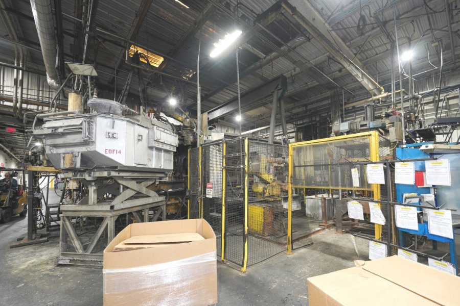 Detailed Pictures of HPM Cold Chamber Die Casting Machine DCMP-5638 Detailed Pictures of HPM Cold Chamber Die Casting Machine DCMP-5638