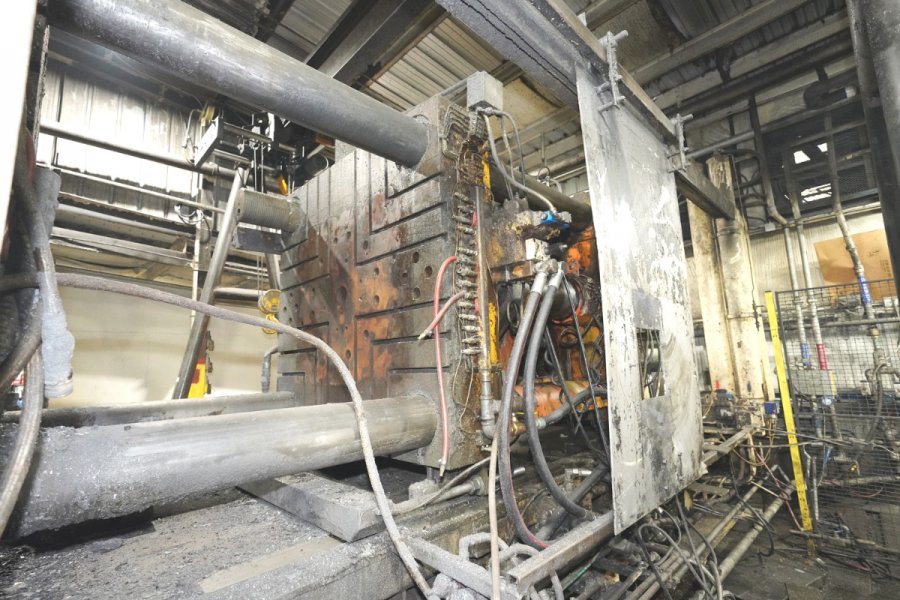 Detailed Pictures of HPM Cold Chamber Die Casting Machine DCMP-5638 Detailed Pictures of HPM Cold Chamber Die Casting Machine DCMP-5638