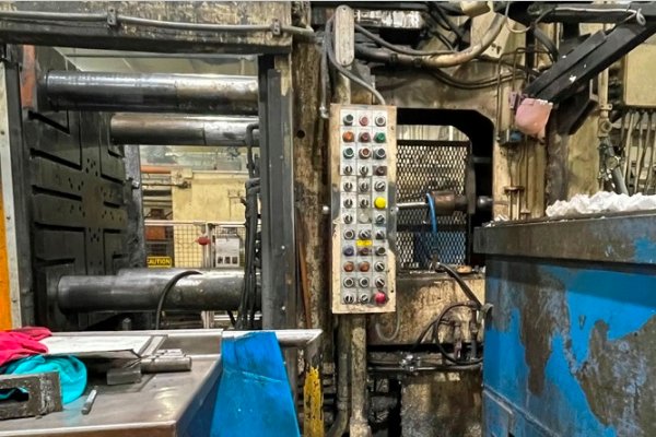 Picture of Model Prince 629 CCA DCMP-5640 Picture of Prince Horizontal Cold Chamber Aluminum High Pressure Die Casting Machine DCMP-5640