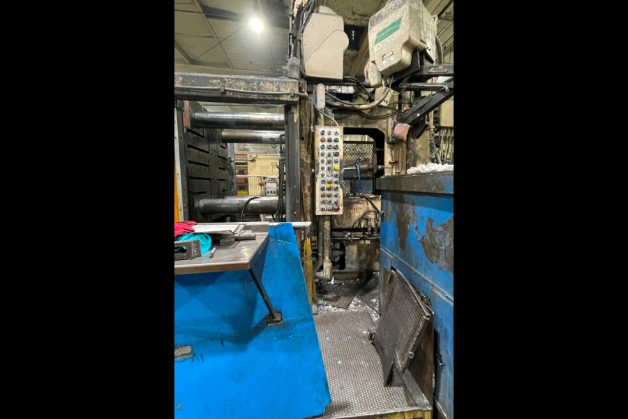 Detailed Pictures of Prince Cold Chamber Die Casting Machine DCMP-5640 Detailed Pictures of Prince Cold Chamber Die Casting Machine DCMP-5640