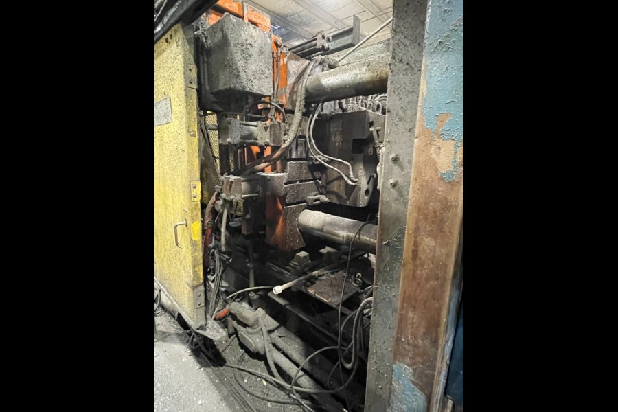 Detailed Pictures of Prince Cold Chamber Die Casting Machine DCMP-5640 Detailed Pictures of Prince Cold Chamber Die Casting Machine DCMP-5640