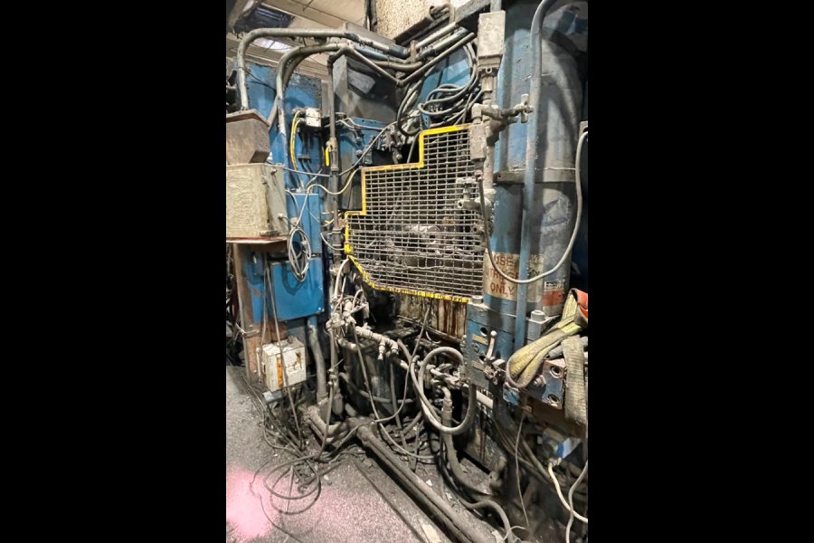 Detailed Pictures of Prince Cold Chamber Die Casting Machine DCMP-5640 Detailed Pictures of Prince Cold Chamber Die Casting Machine DCMP-5640