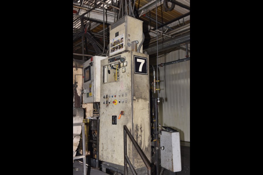 Detailed Pictures of HPM Cold Chamber Die Casting Machine DCMP-5645 Detailed Pictures of HPM Cold Chamber Die Casting Machine DCMP-5645