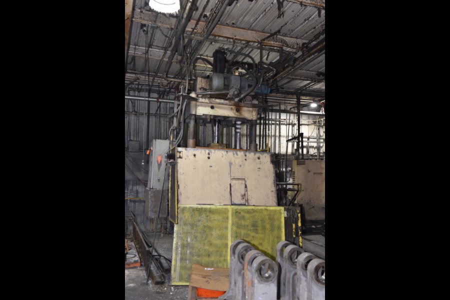 Detailed Pictures of HPM Cold Chamber Die Casting Machine DCMP-5645 Detailed Pictures of HPM Cold Chamber Die Casting Machine DCMP-5645