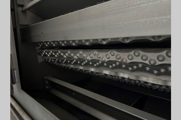 Detailed Pictures of Rosler Rubber Belt Tumble Shot Blast Machine DCMP-5647