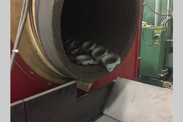 Detailed Pictures of Rosler Rubber Belt Tumble Shot Blast Machine DCMP-5647