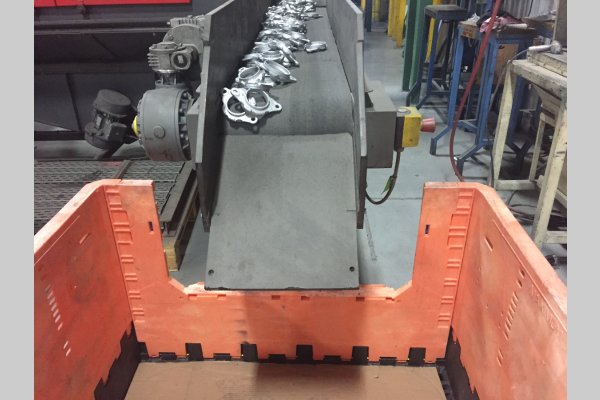 Detailed Pictures of Rosler Rubber Belt Tumble Shot Blast Machine DCMP-5647