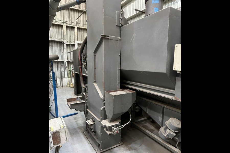 Detailed Pictures of Rosler Rubber Belt Tumble Shot Blast Machine DCMP-5647