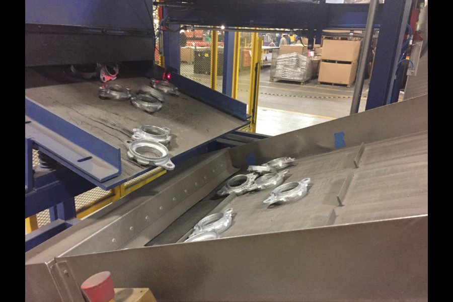 Detailed Pictures of Rosler Rubber Belt Tumble Shot Blast Machine DCMP-5647