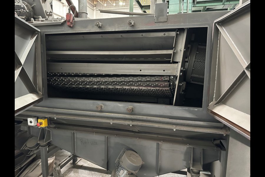 Detailed Pictures of Rosler Rubber Belt Tumble Shot Blast Machine DCMP-5647