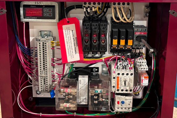 Detailed Pictures of Delta T Systems Hot Oil Heater unit with Cooling Circuit DCMP-5657 Detailed Pictures of Delta T Systems Hot Oil Heater unit with Cooling Circuit DCMP-5657