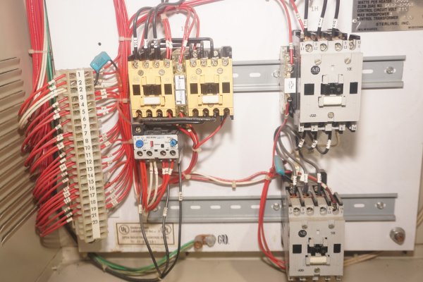 Detailed Pictures of Sterlco Hot Oil Heater unit with Cooling Circuit DCMP-5658 Detailed Pictures of Sterlco Hot Oil Heater unit with Cooling Circuit DCMP-5658