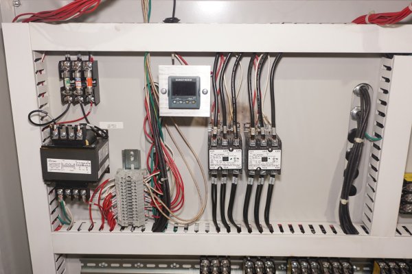 Detailed Pictures of Mokon Hot Oil Heater unit with Cooling Circuit DCMP-5677 Detailed Pictures of Mokon Hot Oil Heater unit with Cooling Circuit DCMP-5677