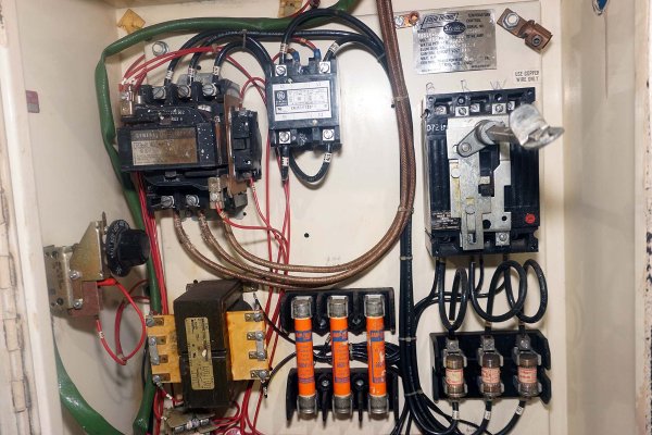 Detailed Pictures of Sterlco Hot Oil Heater unit with Cooling Circuit DCMP-5682 Detailed Pictures of Sterlco Hot Oil Heater unit with Cooling Circuit DCMP-5682