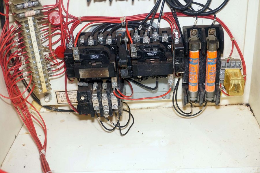 Detailed Pictures of Sterlco Hot Oil Heater unit with Cooling Circuit DCMP-5682 Detailed Pictures of Sterlco Hot Oil Heater unit with Cooling Circuit DCMP-5682